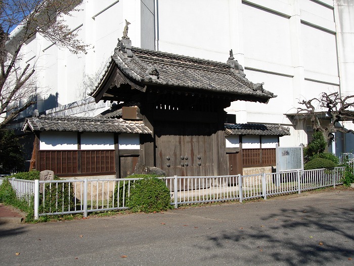 陣屋と陣屋門 画像:陣屋と陣屋門