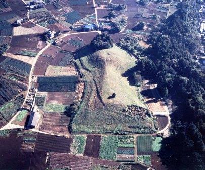 画像：舟塚山古墳全景