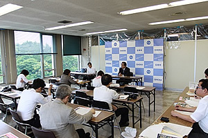 平成25年7月5日定例記者会見風景2