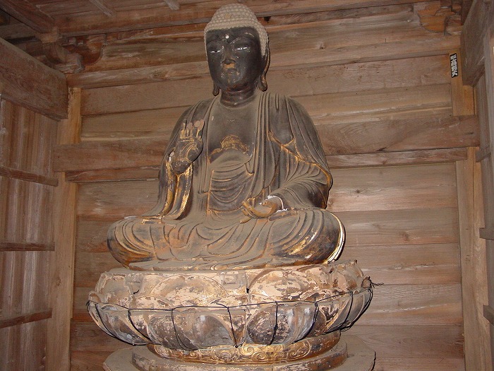 画像：菖蒲沢薬師如来坐像