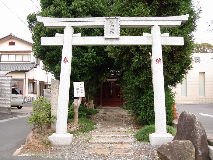 画像：青木稲荷神社仏閣