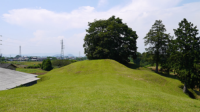 府中愛宕山古墳002