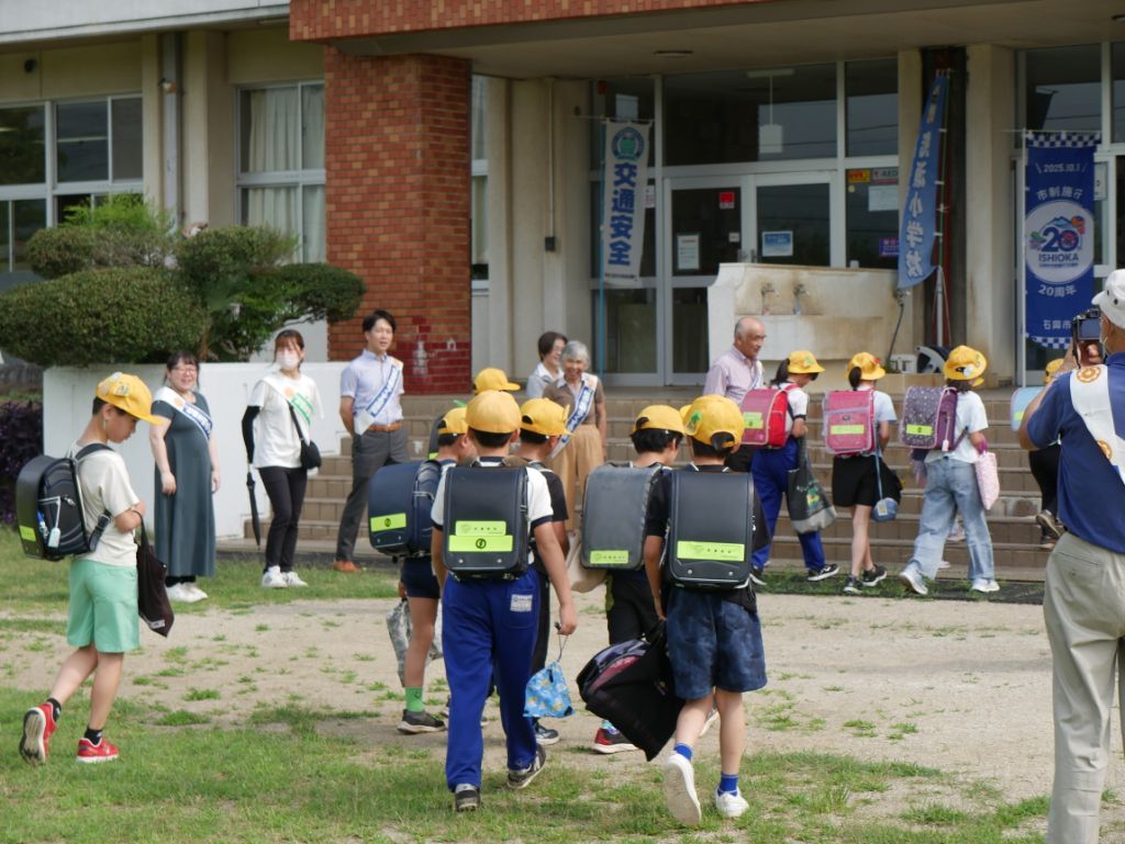 0702　恋瀬小学校