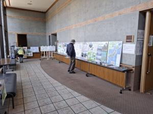 講演会 会場前パネル展示