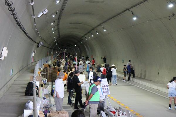 上曽トンネル開通記念トンネルウォーク(1)