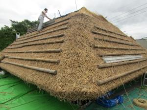 善光寺楼門茅葺き替え