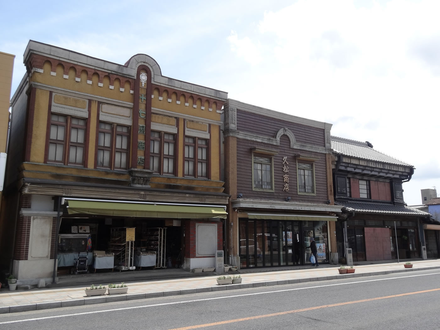 看板建築の街並み